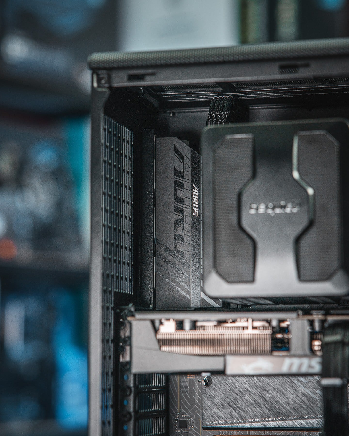 PC Gaming AMD Ryzen 7 9800X3D RTX 5070 Ti 16GB